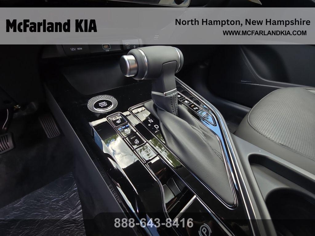 new 2025 Kia Niro car, priced at $29,711