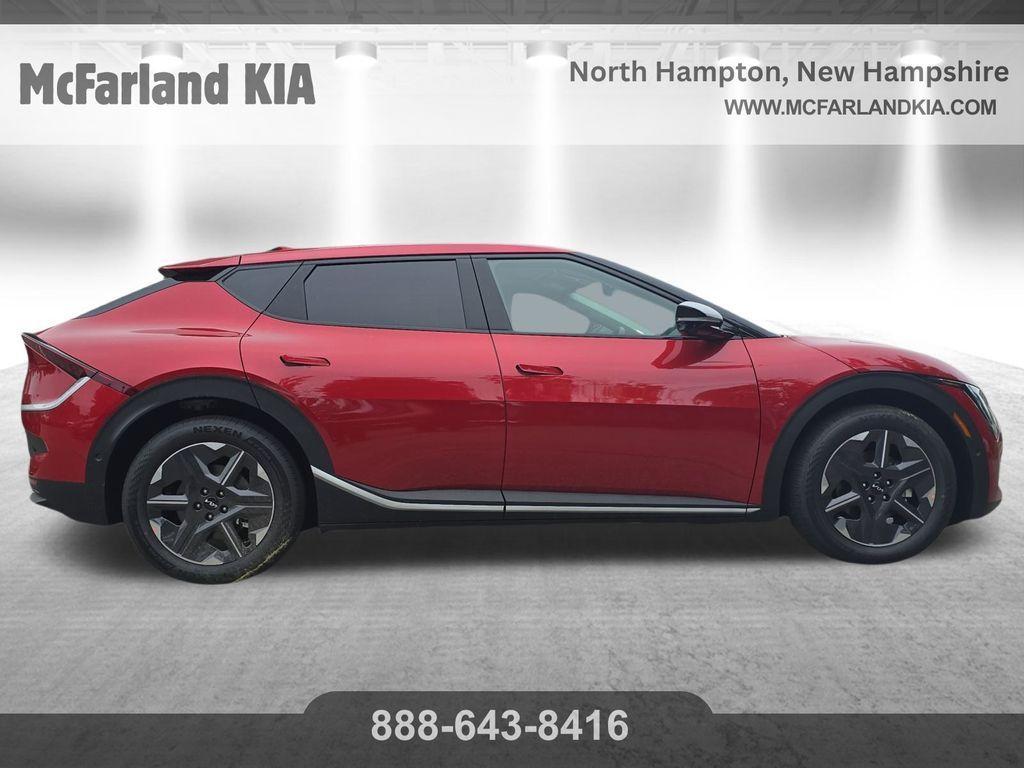 new 2025 Kia EV6 car, priced at $39,475
