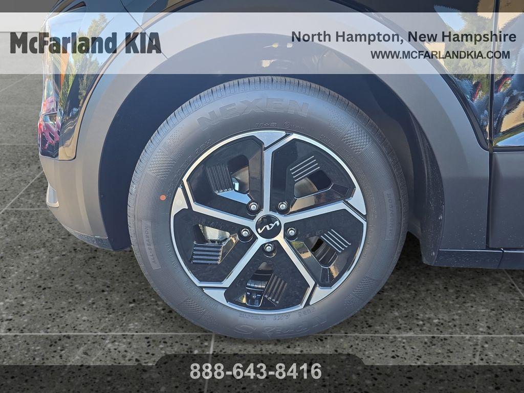 new 2025 Kia Niro car, priced at $27,102