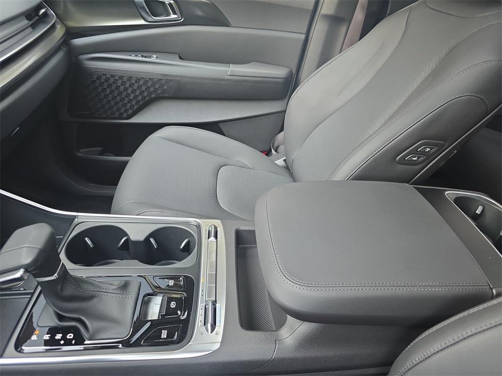 new 2026 Kia Carnival car, priced at $49,149