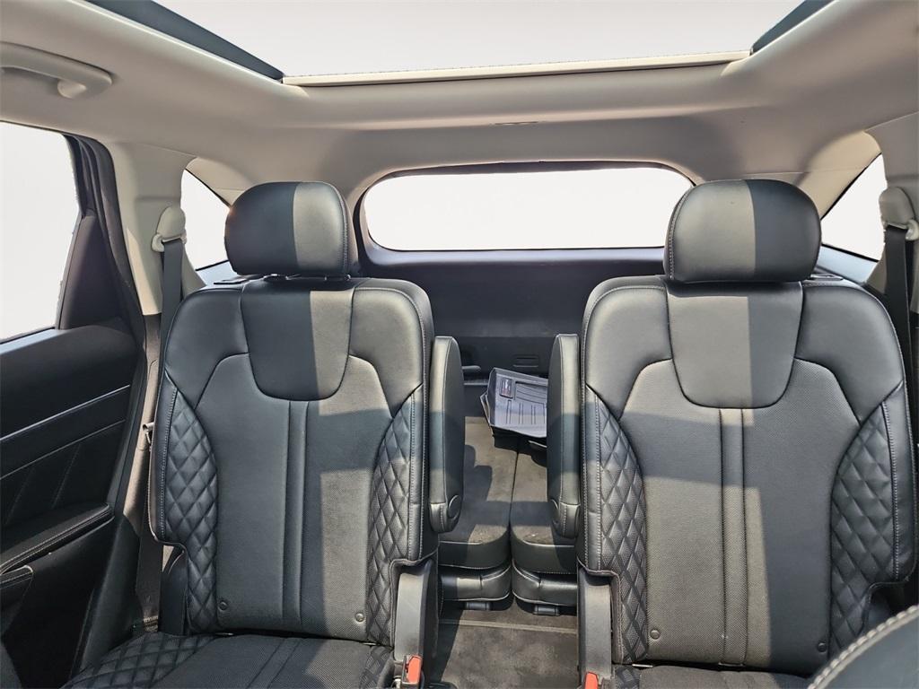 used 2021 Kia Sorento car, priced at $25,903
