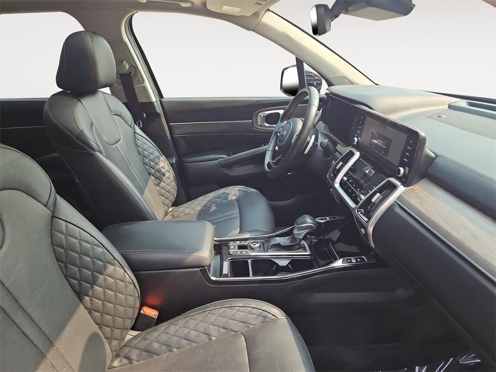 used 2021 Kia Sorento car, priced at $25,903