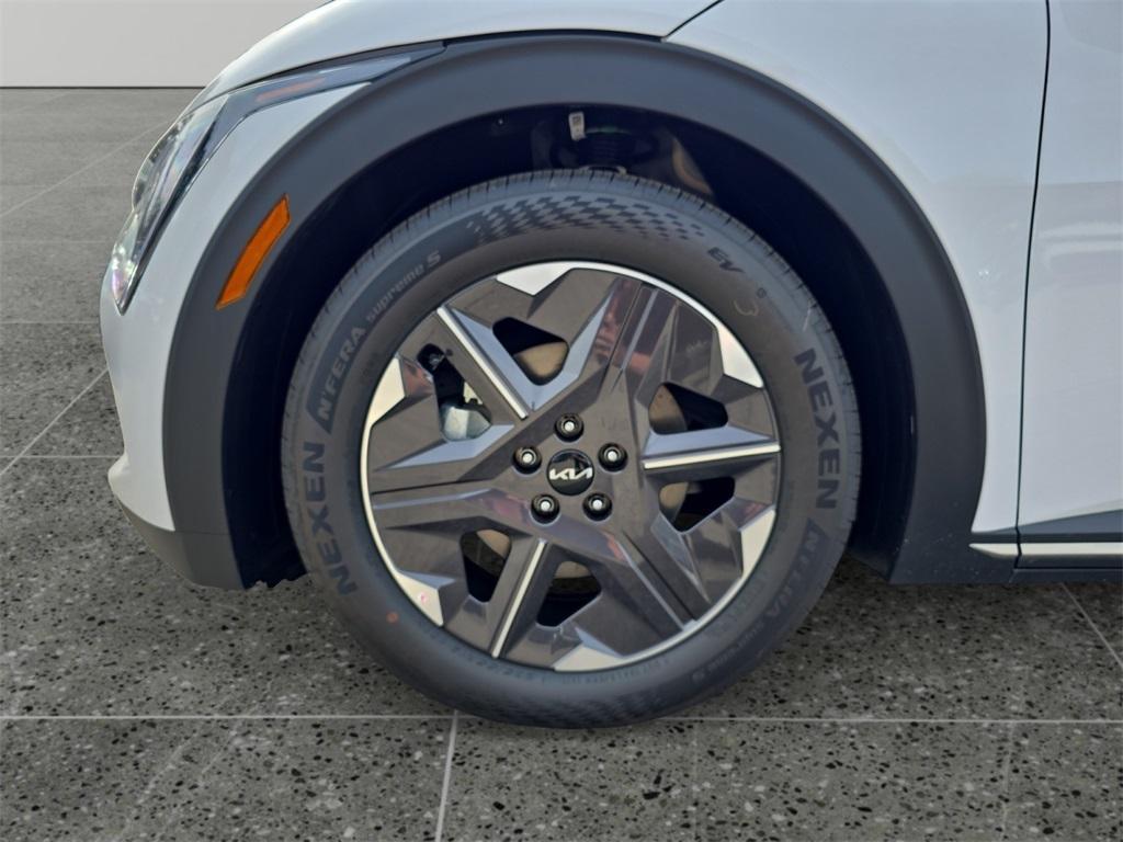 new 2025 Kia EV6 car, priced at $33,510