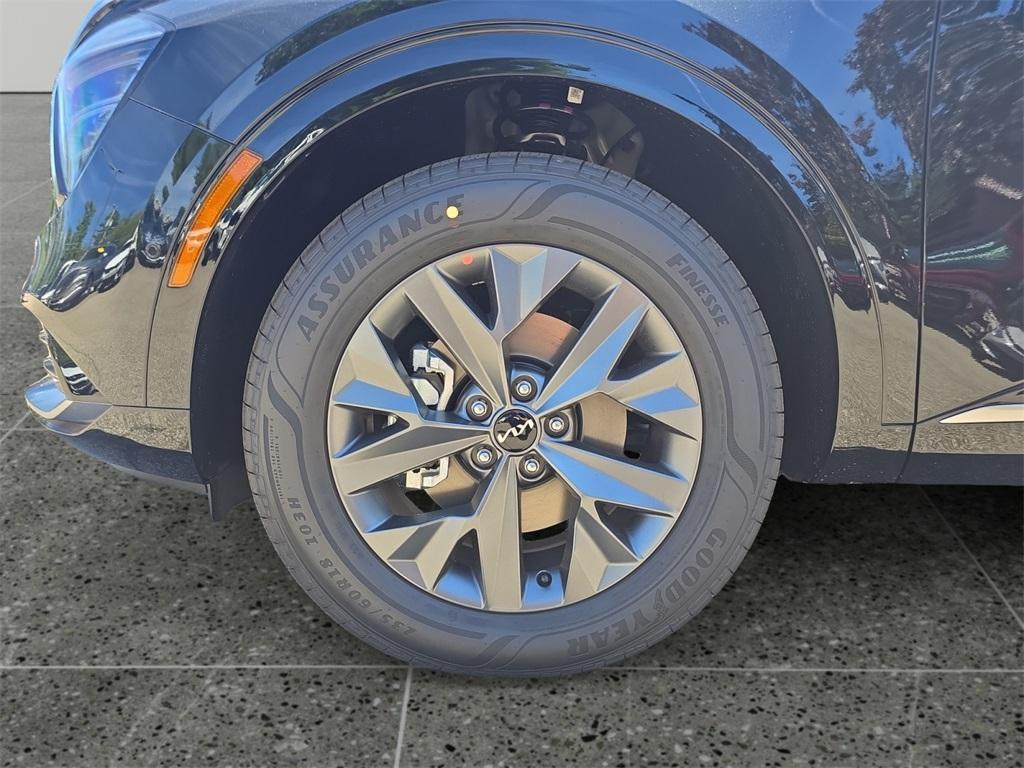 new 2025 Kia Sportage Hybrid car, priced at $35,892