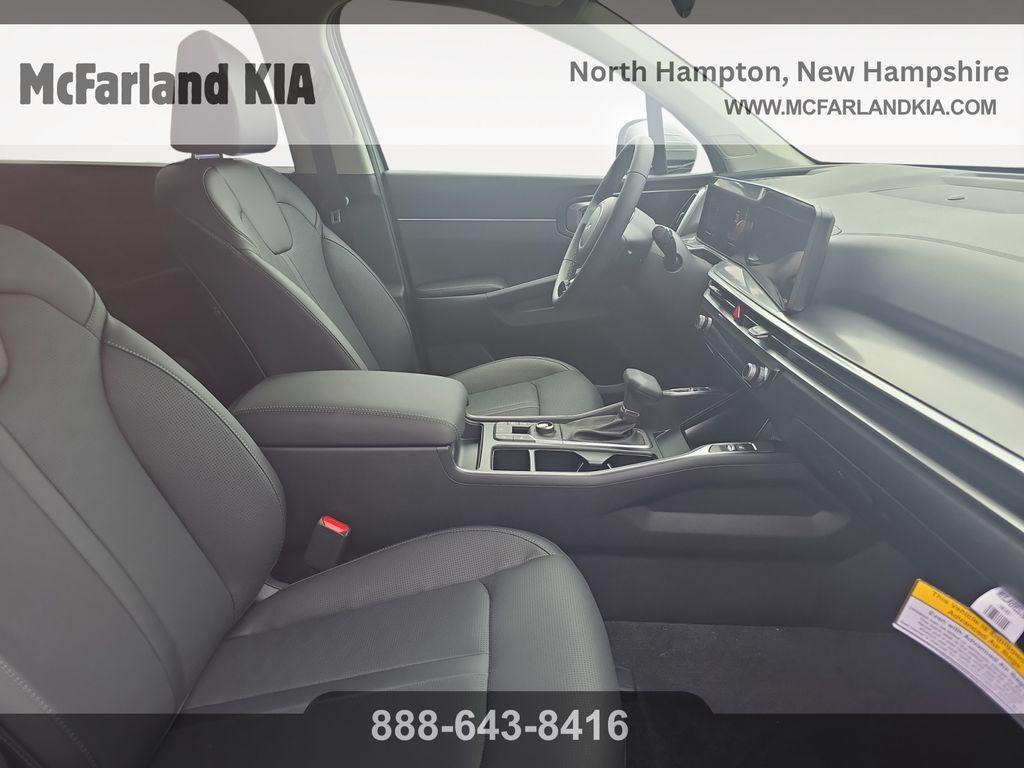 new 2025 Kia Sorento car, priced at $31,920