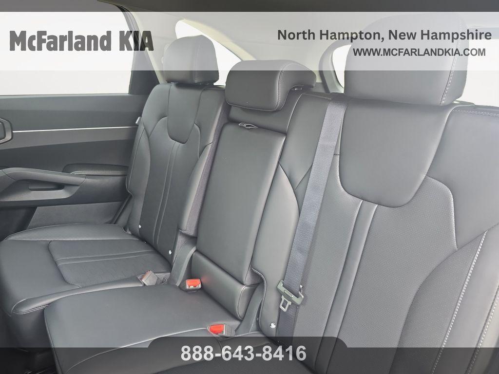 new 2025 Kia Sorento car, priced at $31,920