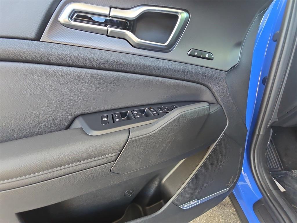 new 2026 Kia Sportage car, priced at $35,951