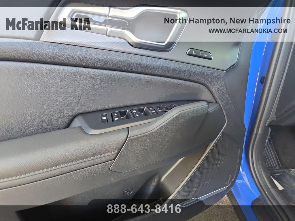 new 2026 Kia Sportage car, priced at $35,701