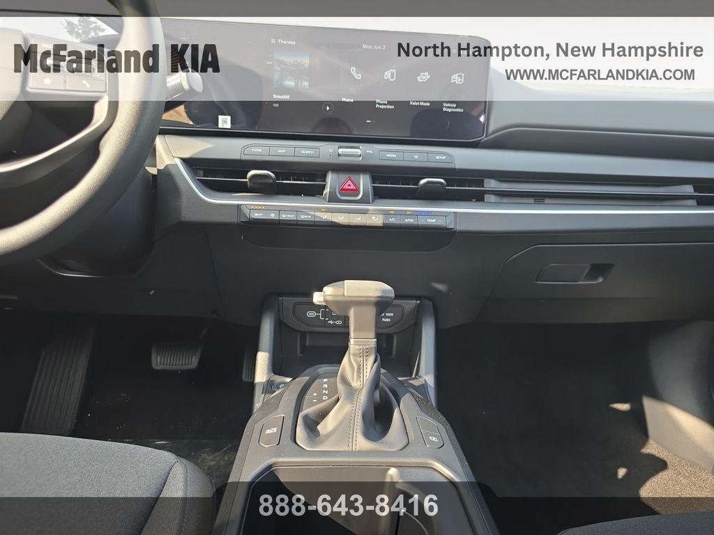 new 2025 Kia K4 car, priced at $22,570
