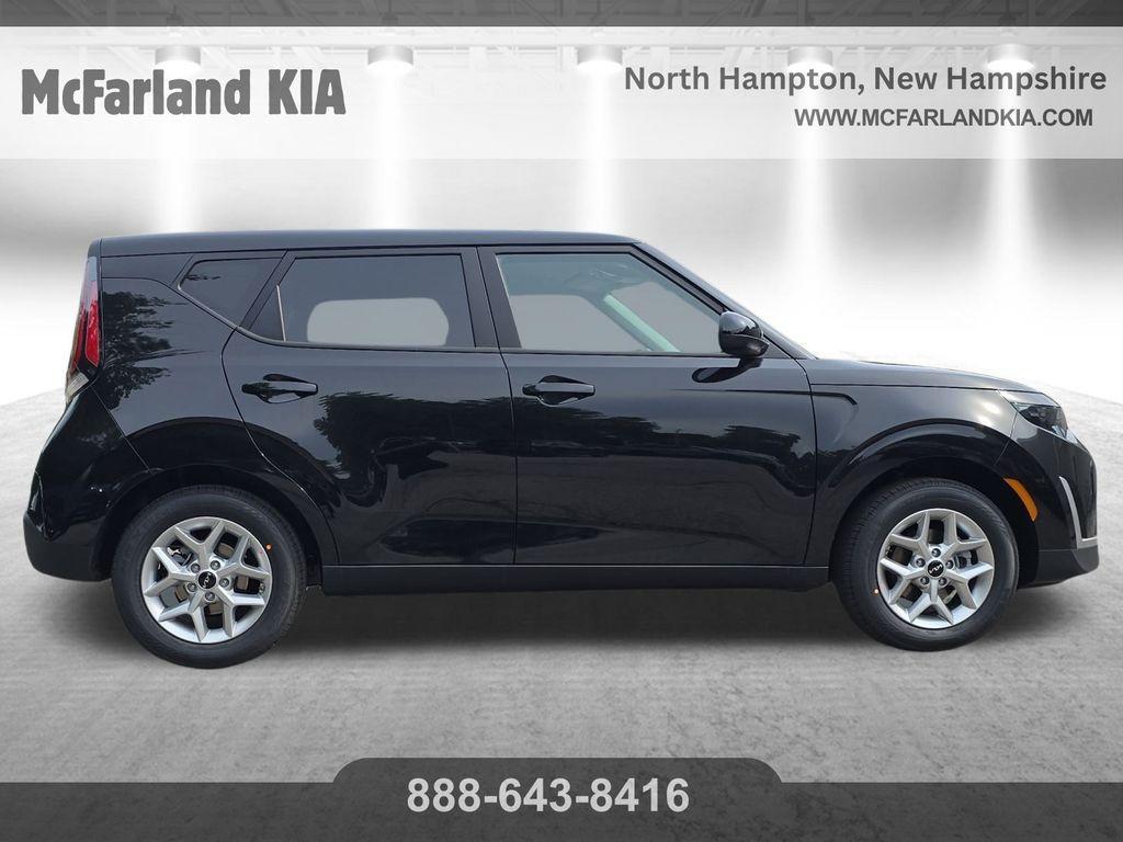 new 2025 Kia Soul car, priced at $20,302