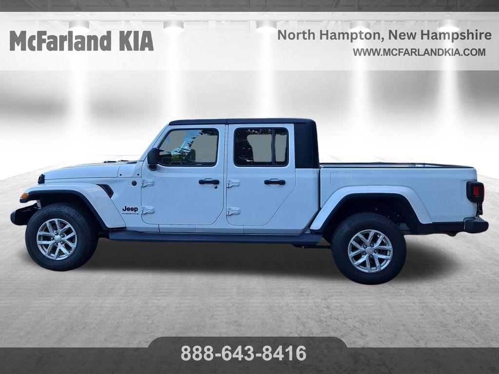 used 2023 Jeep Gladiator car, priced at $24,926