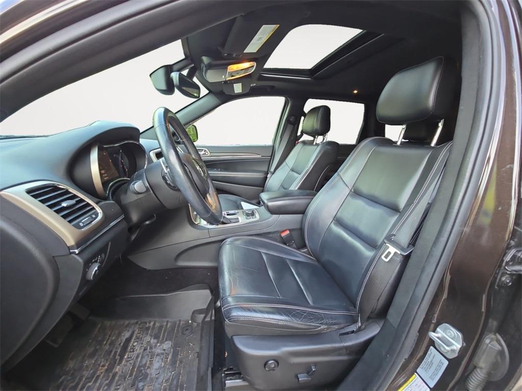 used 2017 Jeep Grand Cherokee car, priced at $13,998