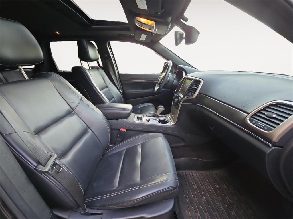 used 2017 Jeep Grand Cherokee car, priced at $13,998