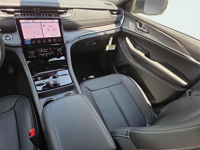 new 2025 Jeep Grand Cherokee L car, priced at $50,049