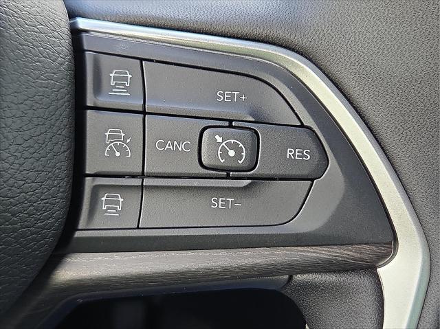new 2025 Jeep Grand Cherokee L car, priced at $50,049