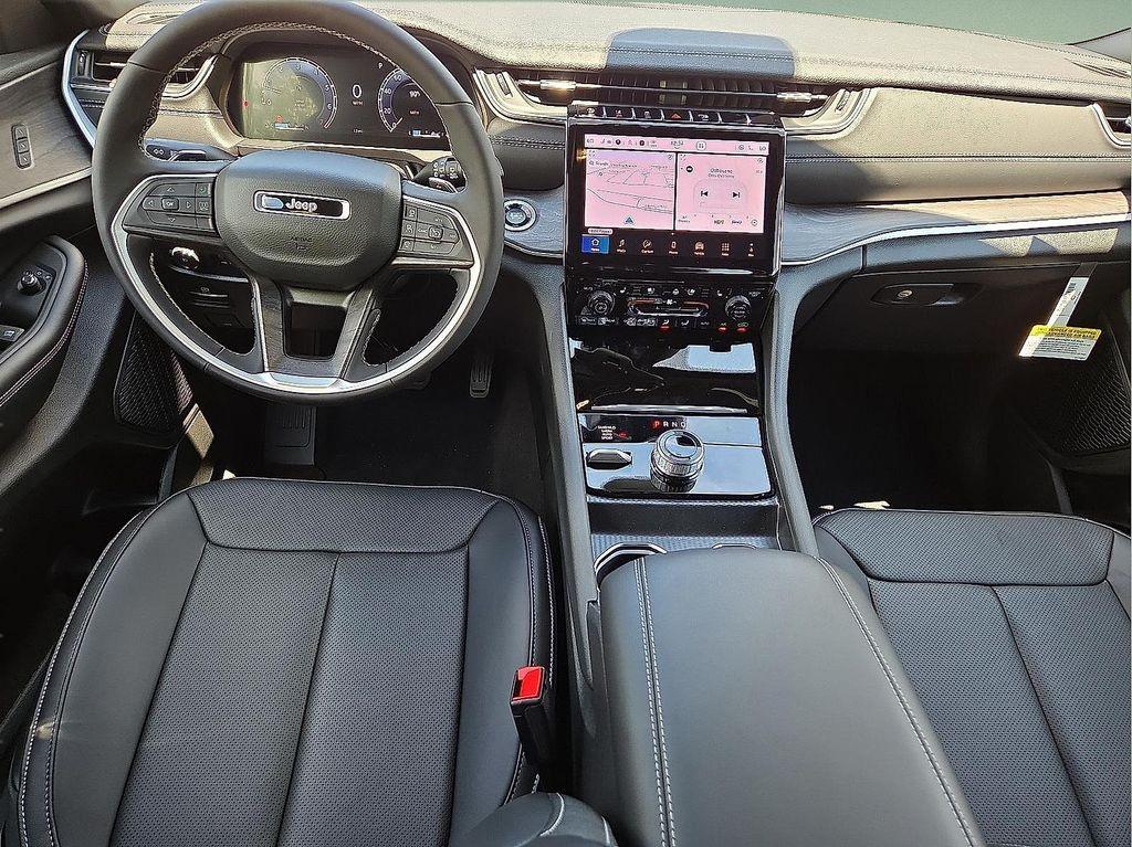 new 2025 Jeep Grand Cherokee L car, priced at $51,217
