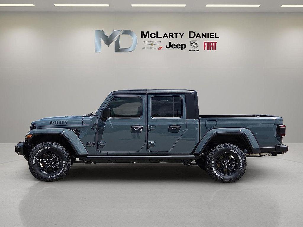 new 2025 Jeep Gladiator car, priced at $46,017