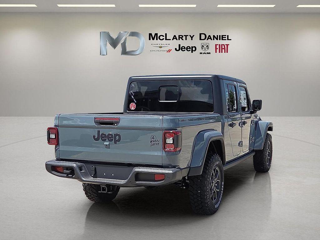 new 2025 Jeep Gladiator car, priced at $46,017