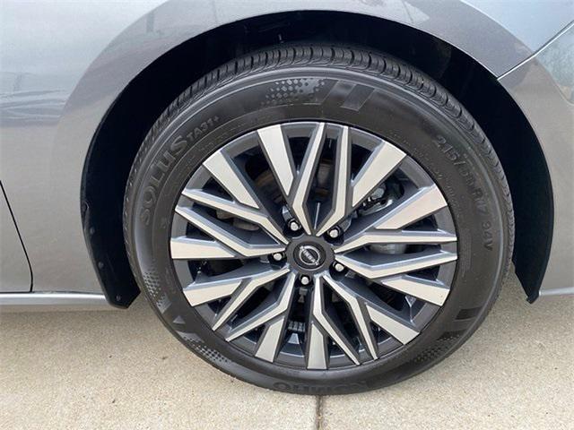 used 2024 Nissan Altima car, priced at $21,982