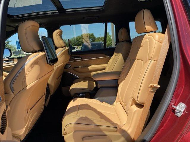 new 2025 Jeep Grand Cherokee L car, priced at $68,690