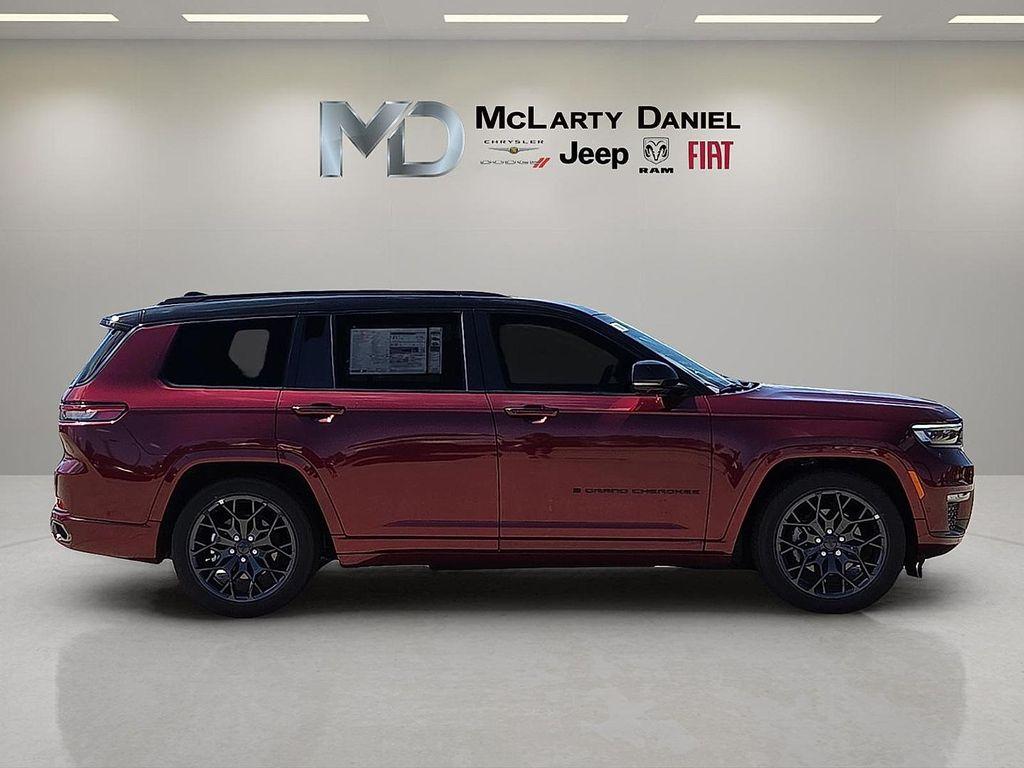 new 2025 Jeep Grand Cherokee L car, priced at $66,886