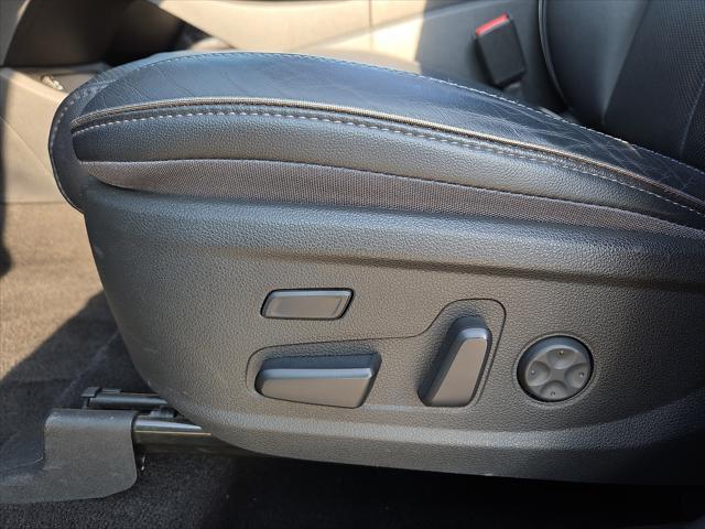used 2023 Hyundai Santa Fe car, priced at $26,990
