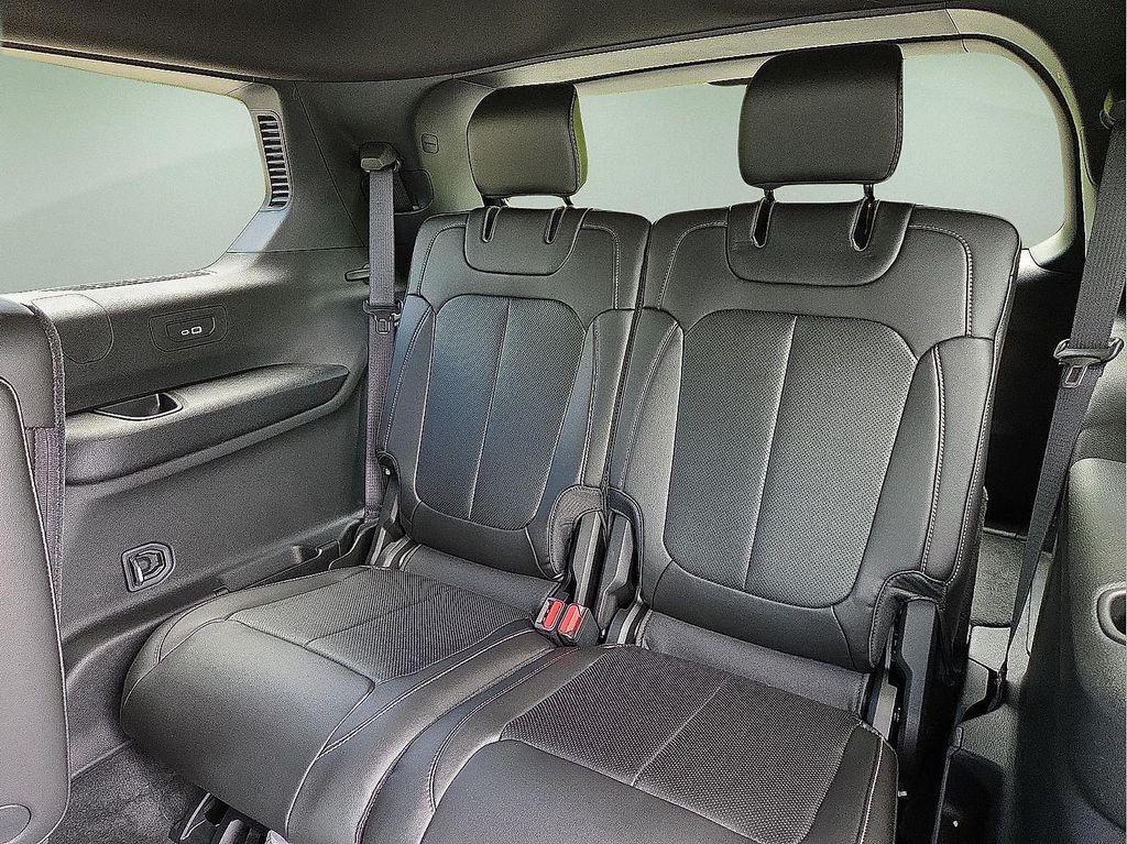 new 2025 Jeep Grand Cherokee L car, priced at $51,217