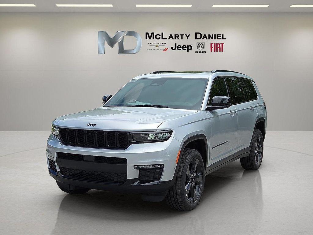new 2025 Jeep Grand Cherokee L car, priced at $51,217