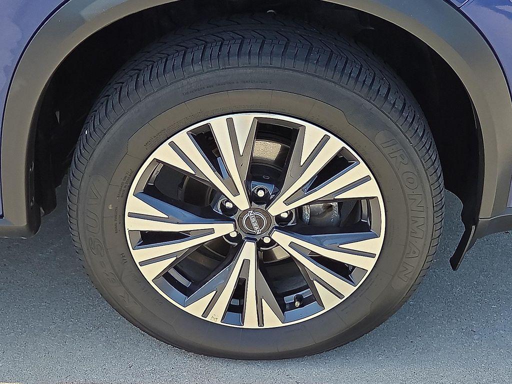 used 2023 Nissan Rogue car, priced at $21,614