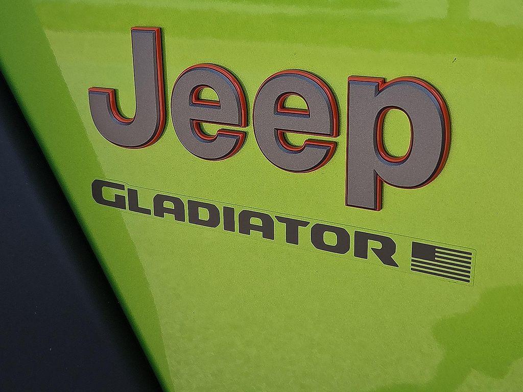 new 2025 Jeep Gladiator car, priced at $50,736