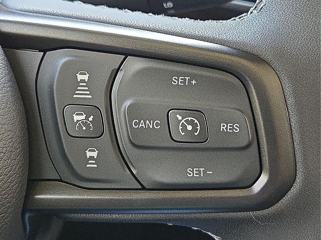 new 2025 Jeep Gladiator car, priced at $50,736