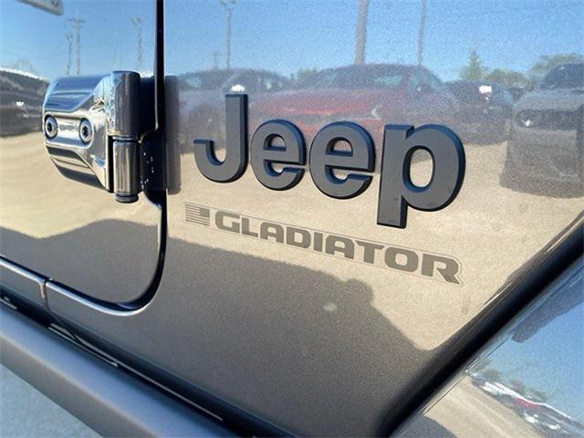new 2025 Jeep Gladiator car, priced at $53,630