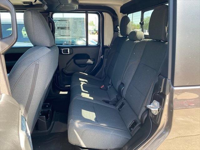 new 2025 Jeep Gladiator car, priced at $53,630
