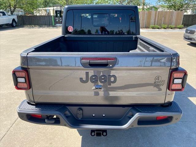 new 2025 Jeep Gladiator car, priced at $53,630