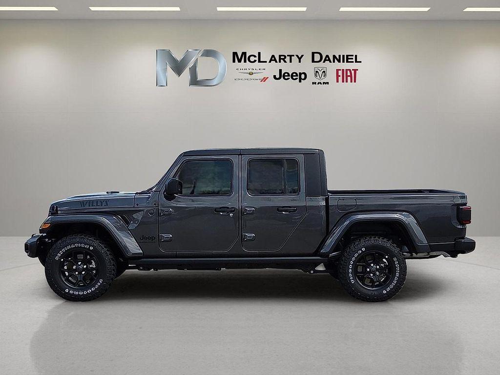 new 2025 Jeep Gladiator car, priced at $46,017
