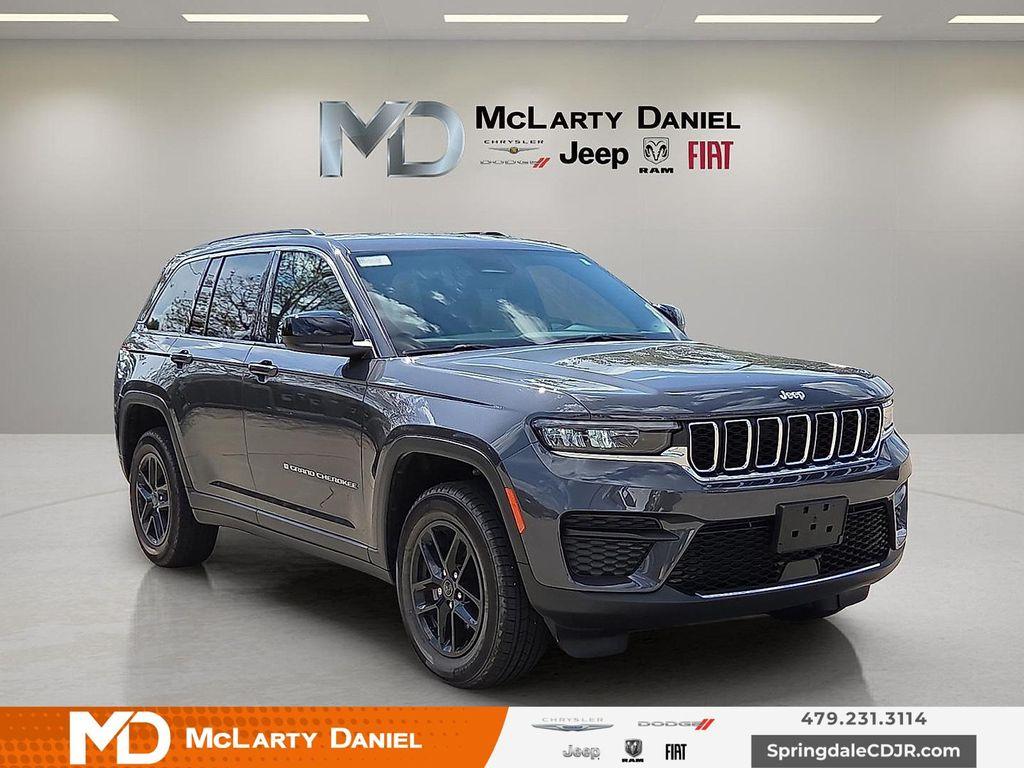 new 2025 Jeep Grand Cherokee car, priced at $34,129