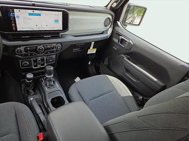 new 2025 Jeep Gladiator car, priced at $39,372