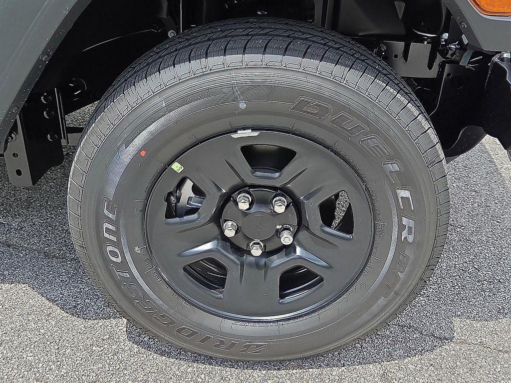 new 2025 Jeep Gladiator car, priced at $37,092
