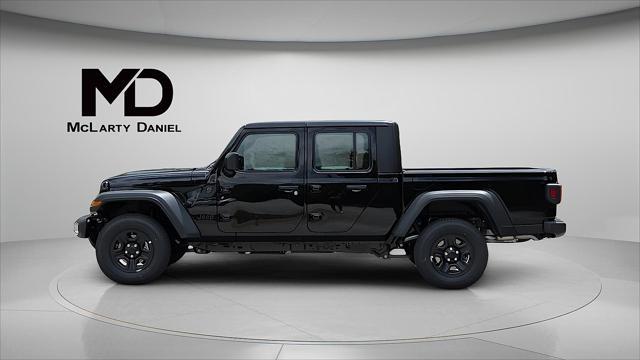new 2025 Jeep Gladiator car, priced at $39,372