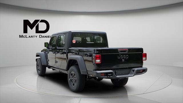 new 2025 Jeep Gladiator car, priced at $39,372
