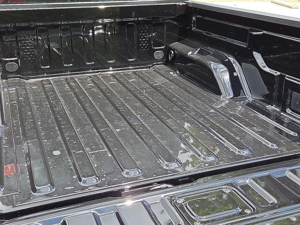 new 2025 Jeep Gladiator car, priced at $37,092