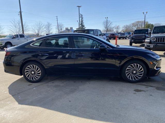 used 2023 Hyundai Sonata Hybrid car, priced at $24,248