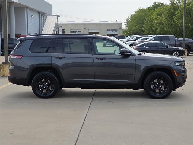 used 2024 Jeep Grand Cherokee L car, priced at $33,968