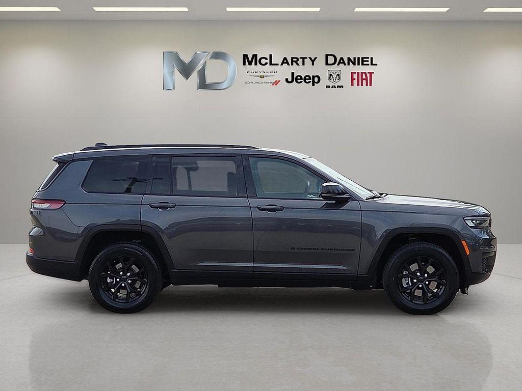 used 2024 Jeep Grand Cherokee L car, priced at $31,914