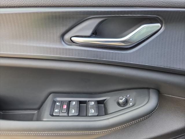 used 2024 Jeep Grand Cherokee L car, priced at $33,968