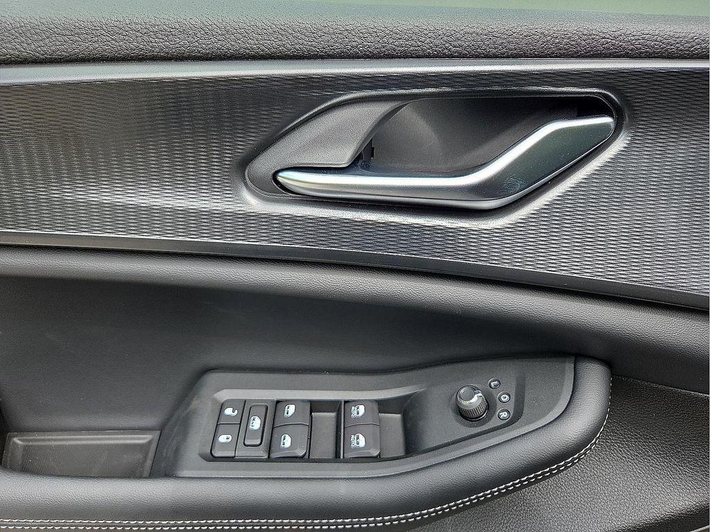 new 2025 Jeep Grand Cherokee L car, priced at $44,853