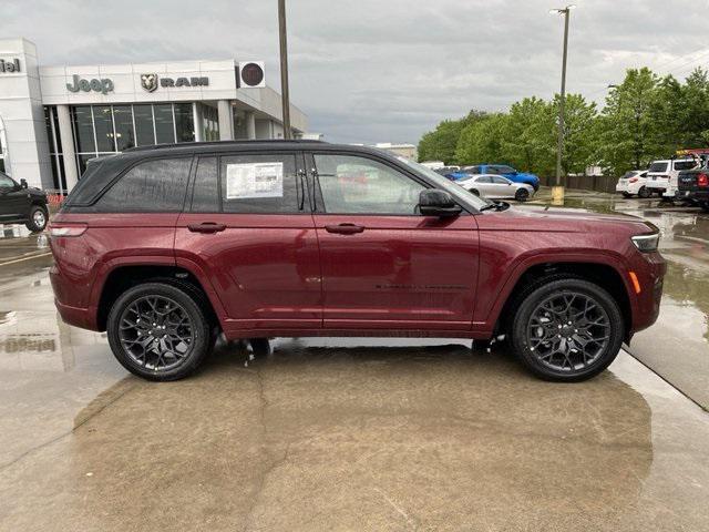 new 2025 Jeep Grand Cherokee car, priced at $61,178