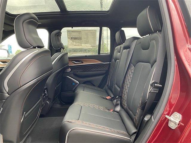 new 2025 Jeep Grand Cherokee car, priced at $65,529
