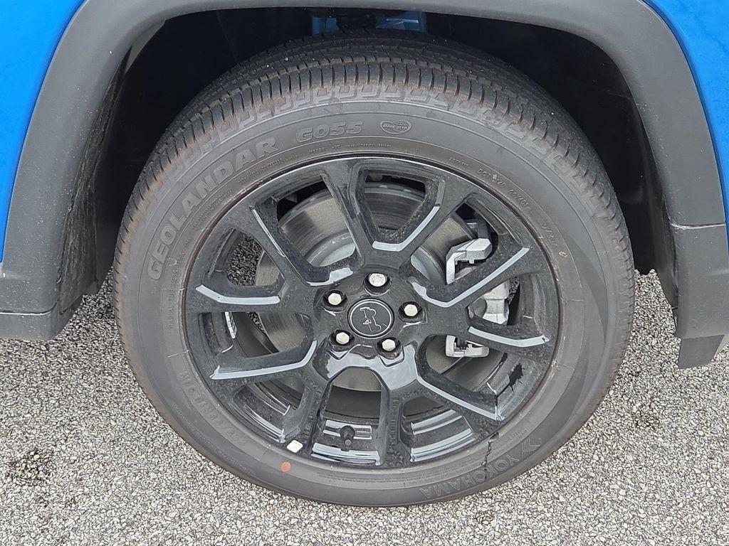 new 2026 Jeep Compass car, priced at $35,005