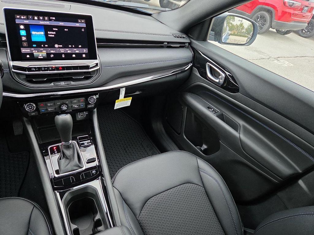 new 2026 Jeep Compass car, priced at $35,005